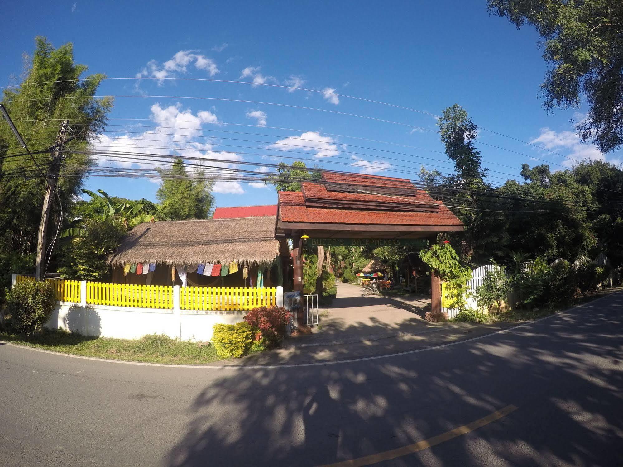 Buzzas @ Pai Chan Exterior foto